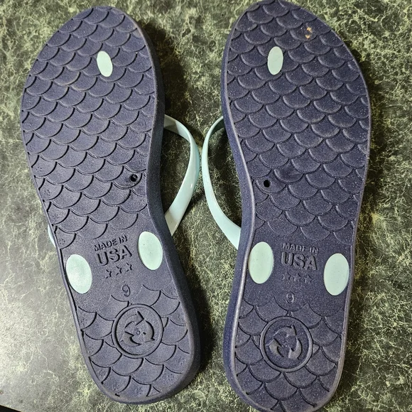 Lands' End Women's Flip Flop Thong Sandals Size 9 - Picture 2 of 2